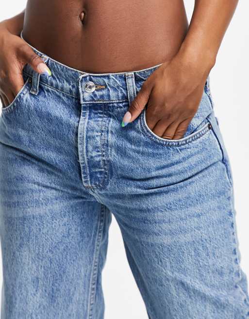 ASOS DESIGN Jean boyfriend baggy taille basse et d lavage moyen MBLUE