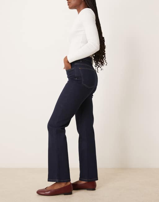 ASOS DESIGN - Jean droit stretch confortable à coutures torsadées - Bleu foncé, 3 de 5