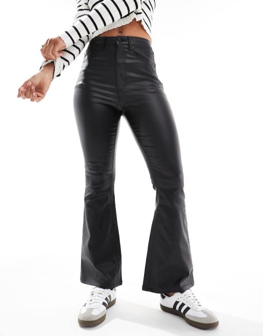ASOS DESIGN - Jean évasé et sculptant en tissu power stretch enduit - Noir, 4 de 5