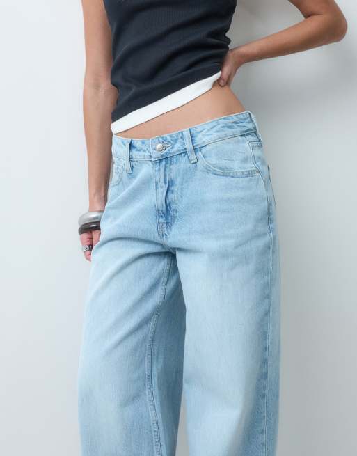 ASOS DESIGN jeans a vita bassa a gamba larga in lavaggio chiaro slavato, 2 di 5