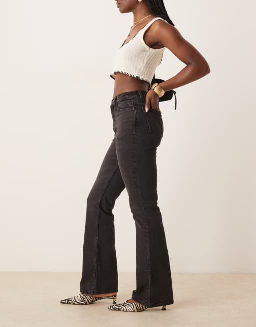 ASOS DESIGN - Jeans a zampa a vita medio alta nero slavato, 2 di 5