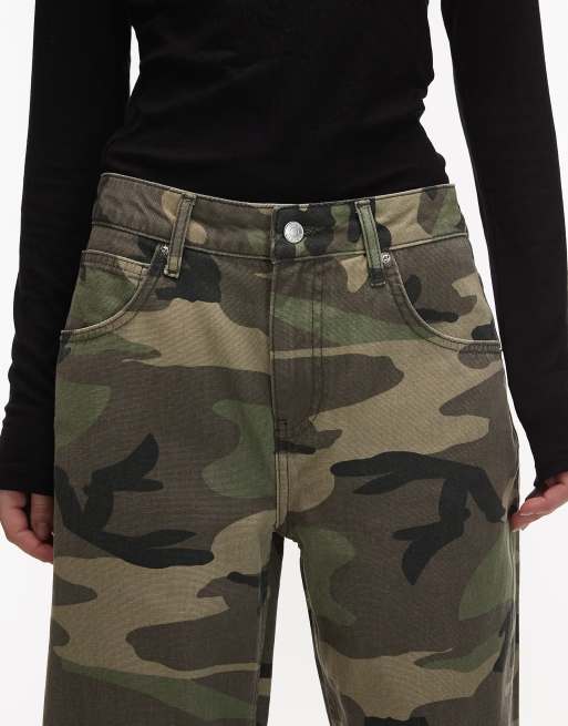 ASOS DESIGN - Jeans ampi a vita bassa con stampa mimetica, 5 di 5