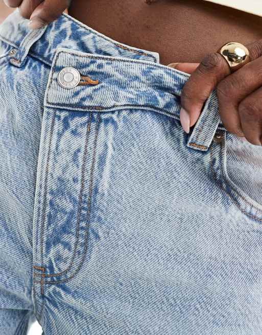 ASOS DESIGN - Jeans ampi morbidi blu lavaggio chiaro con vita incrociata, 3 di 5