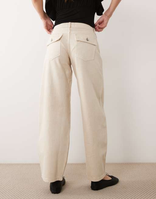 ASOS DESIGN jeans barrel z patkami kieszeni w kolorze ecru, 3 z 5