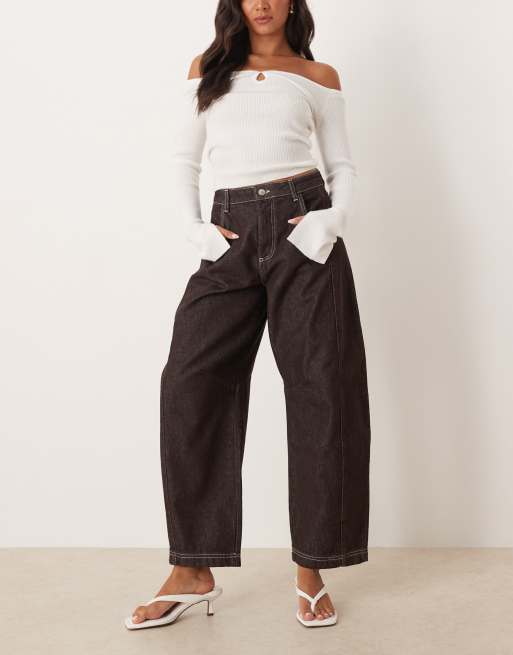 ASOS DESIGN - Jeans bombati taglio corto marrone scuro