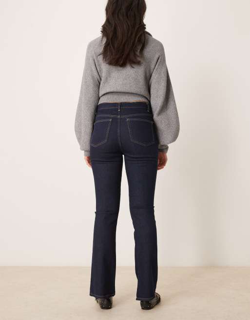 ASOS DESIGN - Jeans bootcut a zampa grigi confortevoli elasticizzati a vita medio alta, 2 di 5