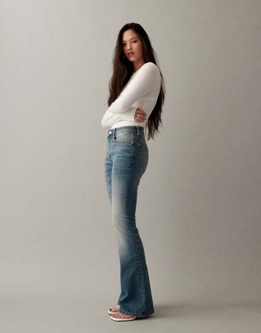 ASOS DESIGN - Jeans bootcut lavaggio medio, 2 di 7