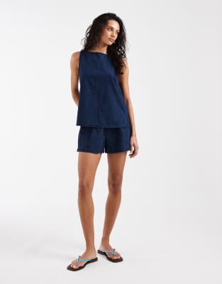 ASOS DESIGN - Jeans-Boxershorts in tintenblauer Waschung, Kombiteil