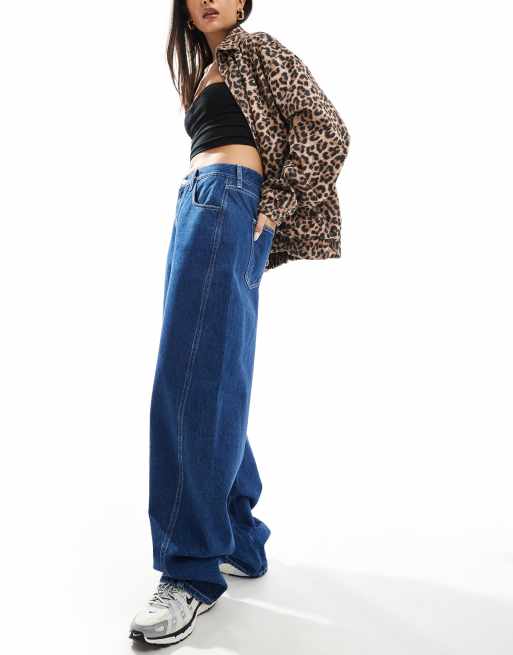 ASOS DESIGN - Jeans color blu medio con gamba a cilindro