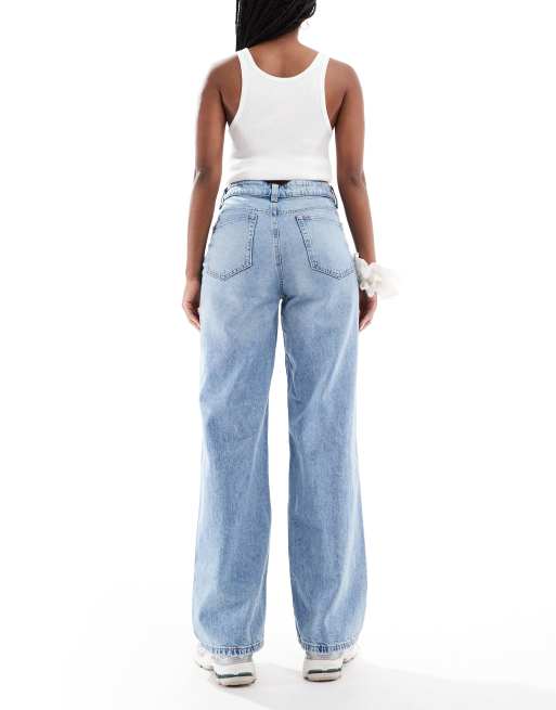 ASOS DESIGN - Jeans dad a fondo ampio lavaggio chiaro con strappi sulle ginocchia, 3 di 5