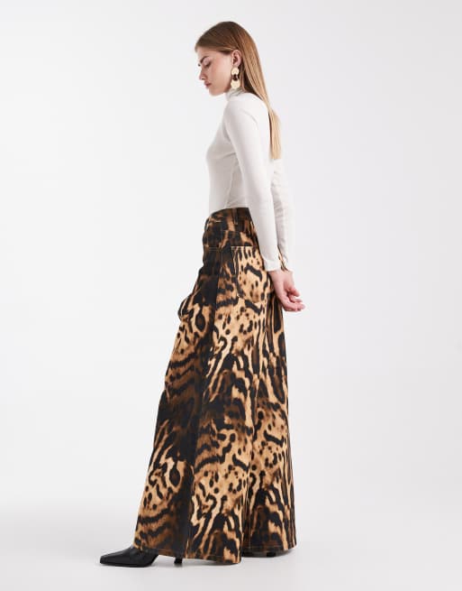 ASOS DESIGN - Jeans dad extra larghi con fondo ampio e stampa animalier, 3 di 5