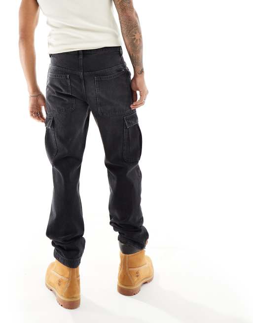 ASOS DESIGN Jeans dritti nero slavato con tasche cargo ASOS