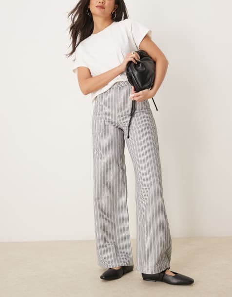 ASOS DESIGN – Jeans in Anthrazit gestreift mit weitem Bein und Oversize-Taschen - view 1