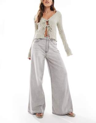 ASOS DESIGN - Jeans in Grau mit weitem Bein