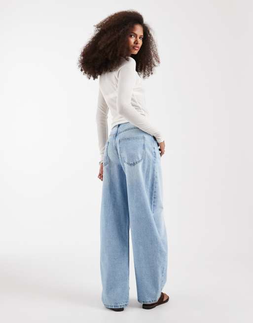 ASOS DESIGN – Jeans in heller Waschung mit weitem, abgerundetem Bein und hohem Bund, 2 von 5