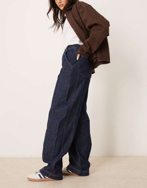 ASOS DESIGN – Jeans in Indigoblau mit Ziernaht und abgerundetem Beinschnitt, 3 von 5