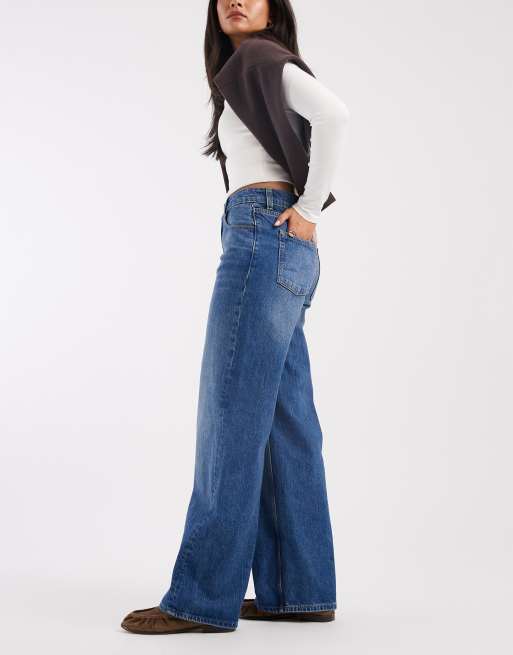 ASOS DESIGN – Jeans in mittlerer Waschung mit weitem Bein und niedrigem Bund, 2 von 5