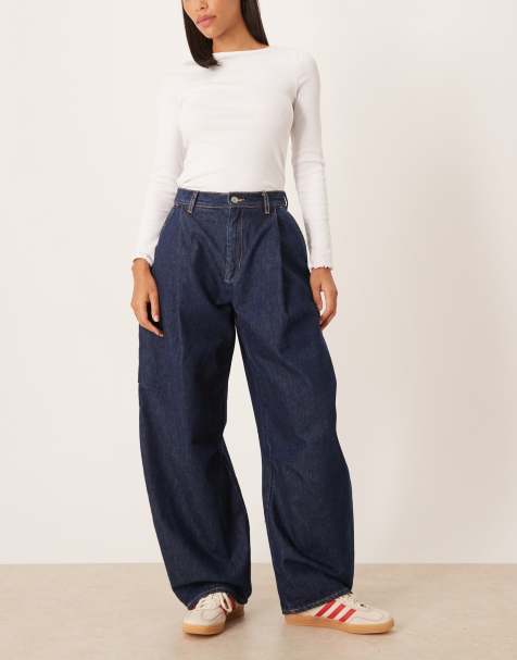 ASOS DESIGN – Jeans in Rinse-Waschung mit abgerundetem Beinschnitt, hohem Bund und Bundfalten - view 1