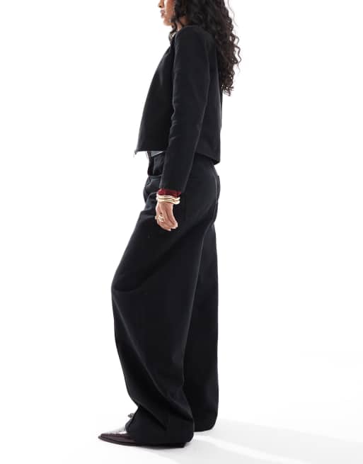 ASOS DESIGN – Jeans in Schwarz mit Ziernaht und abgerundetem Beinschnitt, 3 von 5