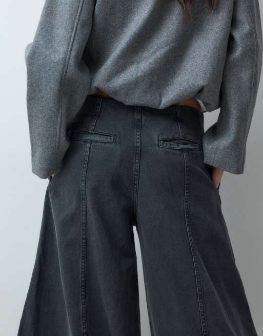 ASOS DESIGN jeans med extra vida ben och barrel-snitt i washed black, 4 av 5