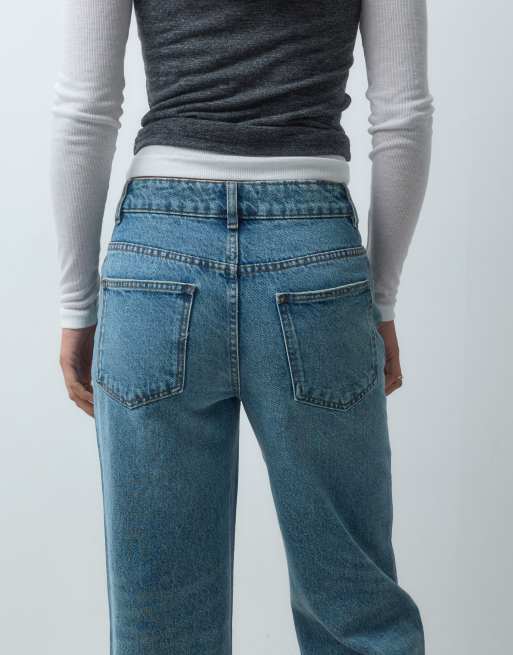ASOS DESIGN jeans med korsad midja, raka ben och vida ben i mellanblå tvätt, 4 av 5