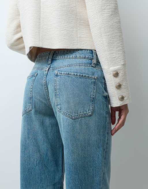 ASOS DESIGN jeans med låg midja och vida ben i ljus mellanblå tvätt, 3 av 5
