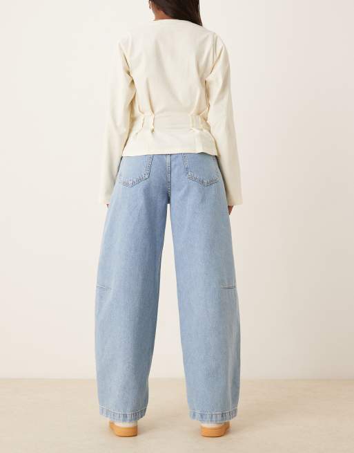ASOS DESIGN - Jeans met ballonpijpen en riempje in de taille, 2 van 5
