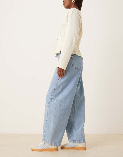 ASOS DESIGN - Jeans met ballonpijpen en riempje in de taille, 3 van 5