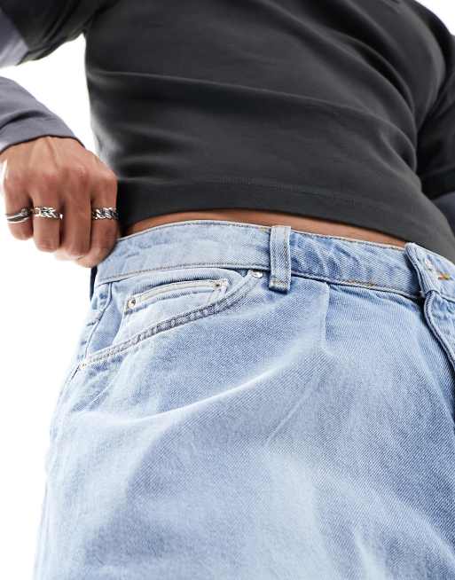 ASOS DESIGN - Jeans met ballonpijpen in blauw met lichte wassing, 4 van 5