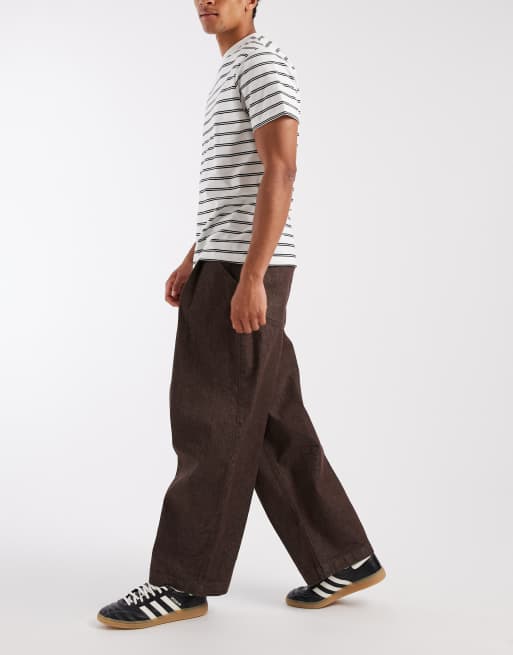 ASOS DESIGN - Jeans met ballonpijpen in bruin met plooien, 3 van 5