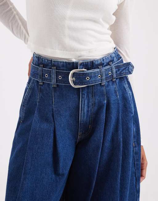 ASOS DESIGN jeans met riem en wijde pijpen in middenblauw, 4 van 5