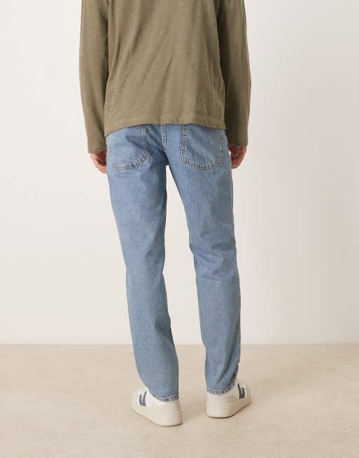 ASOS DESIGN - Jeans met smaltoelopende pasvorm in blauw met lichte wassing , 2 van 5