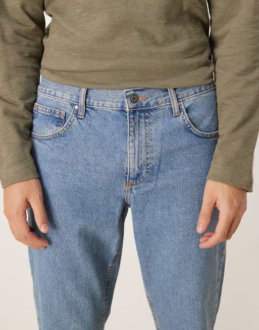 ASOS DESIGN - Jeans met smaltoelopende pasvorm in blauw met lichte wassing , 4 van 5