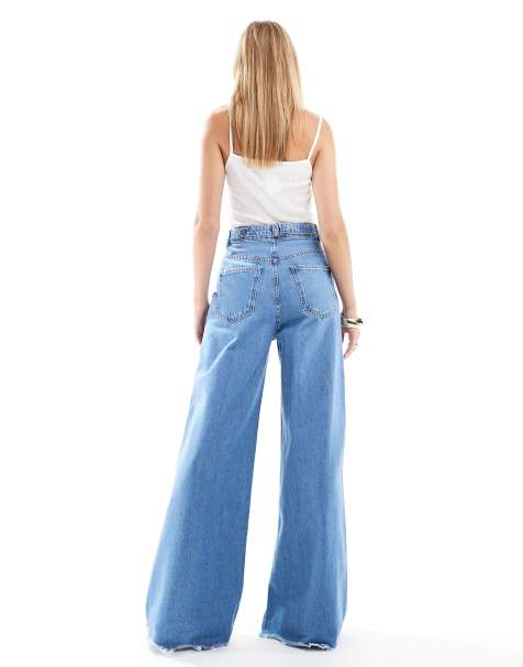 ASOS DESIGN - Jeans met wijde pijpen, hoge taille en riempje in effen blauw - view 1