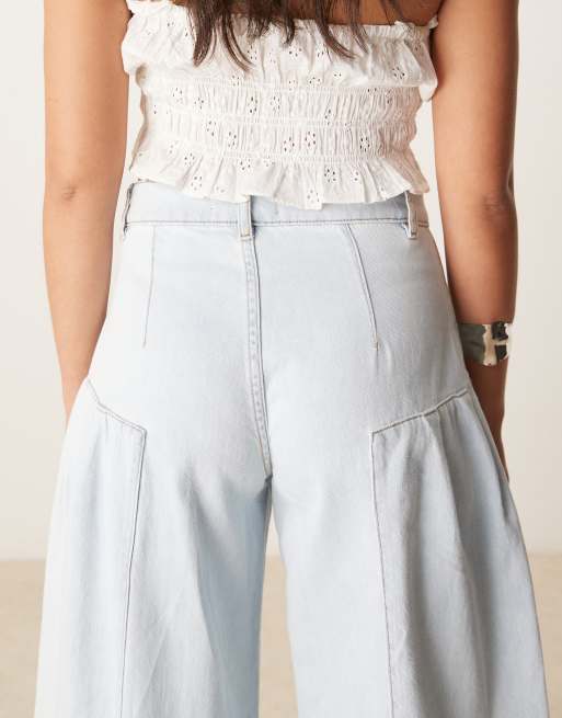 ASOS DESIGN - Jeans met wijde pijpen, plooien en lichte wassing, 4 van 5