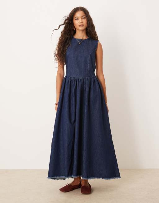 ASOS DESIGN – Jeans-Midaxikleid in Rinse-Tönung mit Rücken-Cut-out, 2 von 4