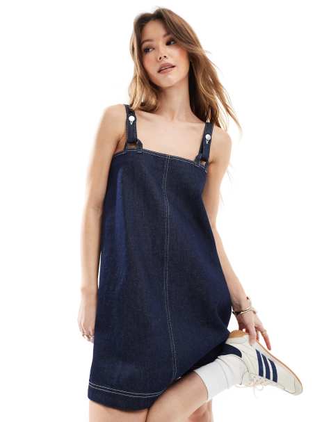ASOS DESIGN – Jeans-Minikleid mit Fischer-Träger - view 1
