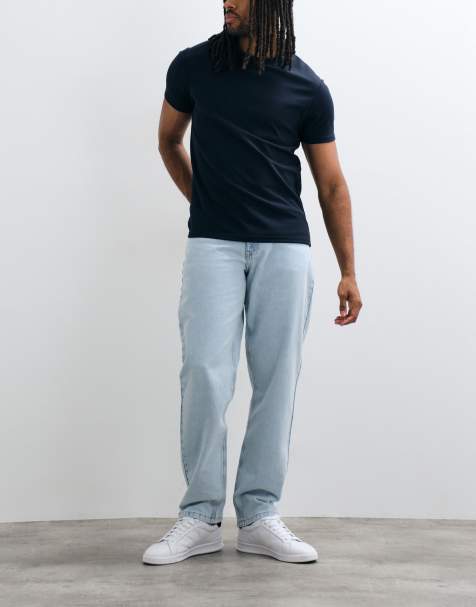 ASOS DESIGN – Jeans mit geradem Schnitt in hellblauer Waschung - view 1