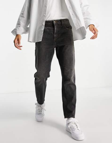 ASOS DESIGN Jeans mit Tapered Fit in Schwarzwaschung - view 1