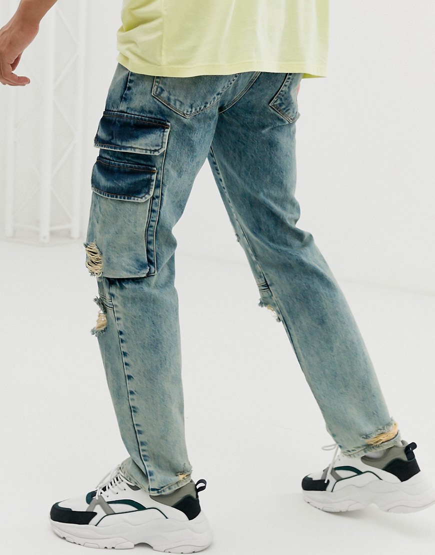 ASOS DESIGN - Jeans original fit blu lavaggio chiaro con tasche cargo strappati