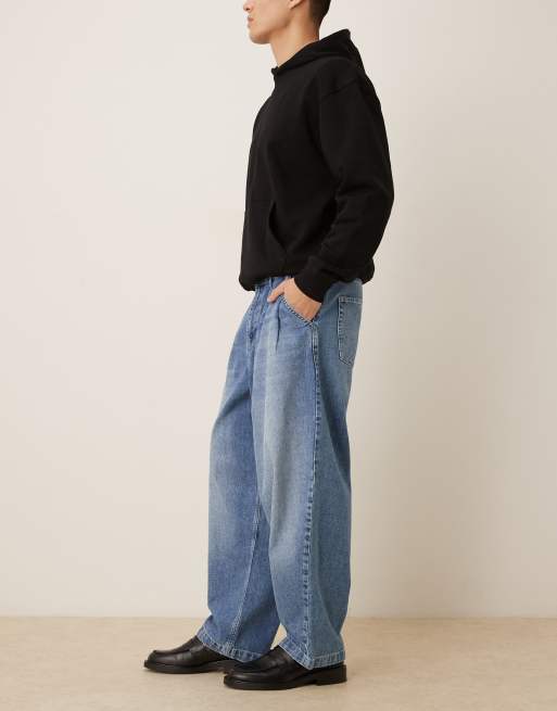 ASOS DESIGN - Jeans oversize affusolati blu lavaggio chiaro con pieghe, 2 di 5