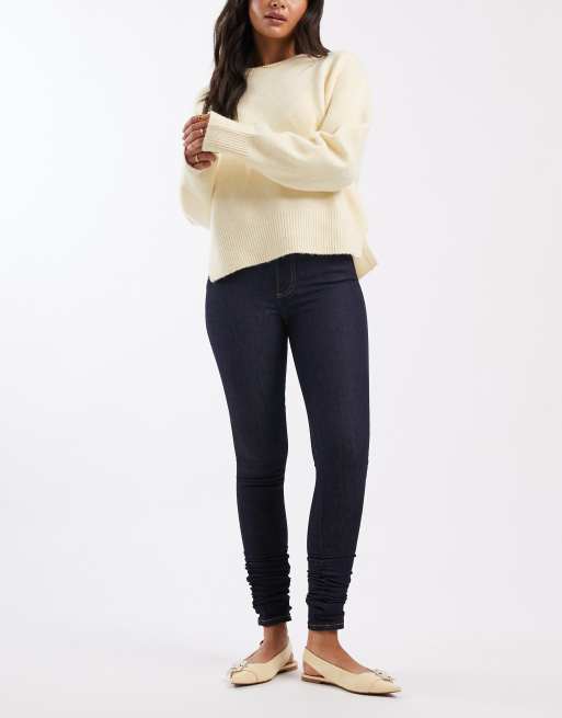 ASOS DESIGN - Jeans skinny lavaggio rinse wash con fondo arricciato