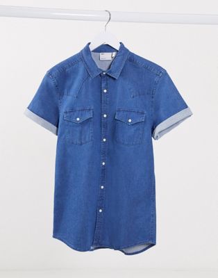 ASOS DESIGN – Jeanshemd im engen Schnitt in mittlerer Waschung im Westerndesign-Blau