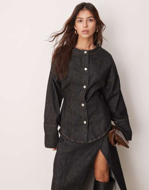 ASOS DESIGN – Jeanshemd in Schwarz mit betonter Taille