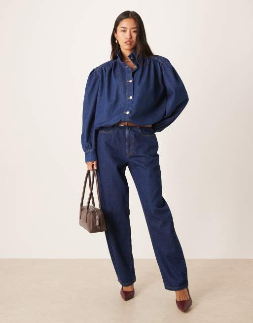 ASOS DESIGN – Jeansjacke in Mittelblau mit geraffter Schulterpartie und Stehkragen, 2 von 4