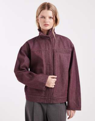 ASOS DESIGN - Jeansjacke in Pflaume mit Stehkragen-Rot
