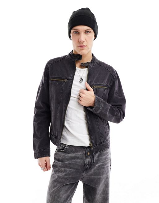 FhyzicsShops DESIGN – Jeansjacke in verwaschenem Schwarz ohne Kragen und mit Bahnendesign