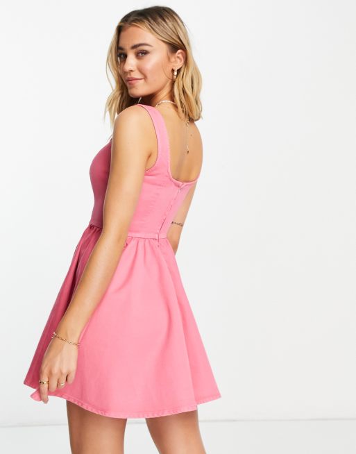 ASOS DESIGN – Jeanskleid in Rosa mit eckigem Ausschnitt und weitem Rock, 2 von 4