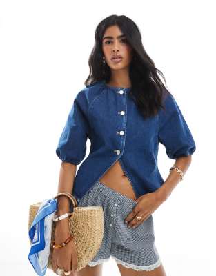 ASOS DESIGN - Jeansoberteil in Mittelblau mit Raglan-Puffärmeln
