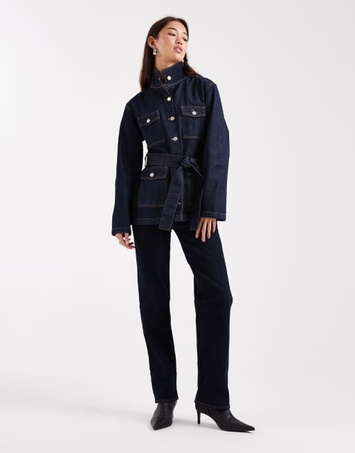 ASOS DESIGN – Jeansowa kurtka z wysokim kołnierzem z wiązaniem w talii w kolorze indygo